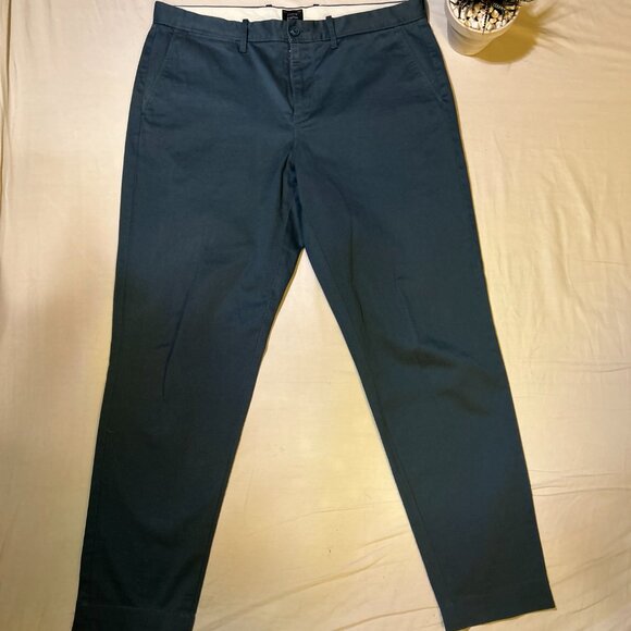 J. Crew 770™ Straight-fit stretch chino pant - Picture 2 of 4